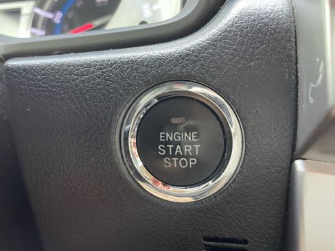 Used 2018 Toyota 4Runner Limited RWD image 11