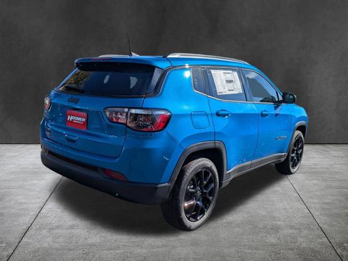 New 2026 Jeep Compass Latitude image 5