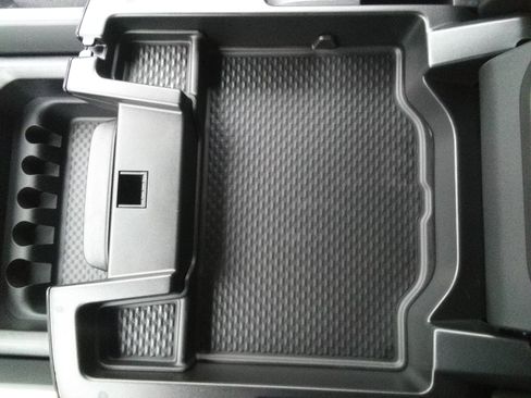 New 2026 RAM 1500 Express image 19