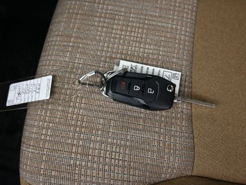 New 2025 Ford F350 XLT image 21