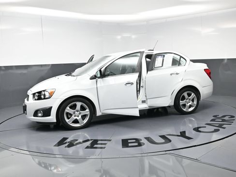 Used 2015 Chevrolet Sonic LTZ FWD image 22