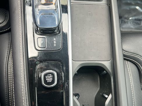 Certified 2022 Volvo S90 B6 Inscription w/ Advanced Package image 17