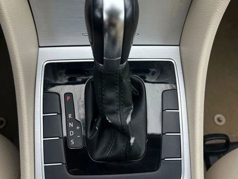 Used 2013 Volkswagen Passat 2.5 SE image 17