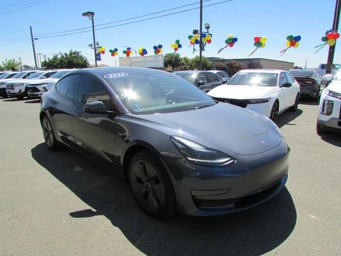 Used 2023 Tesla Model 3 Standard Range RWD image 2