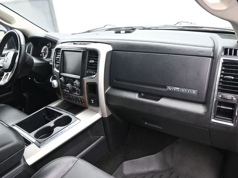 Used 2015 RAM 1500 Laramie w/ Convenience Group image 15