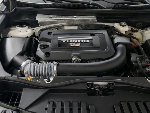 Certified 2024 Cadillac XT4 Sport AWD/4WD image 16