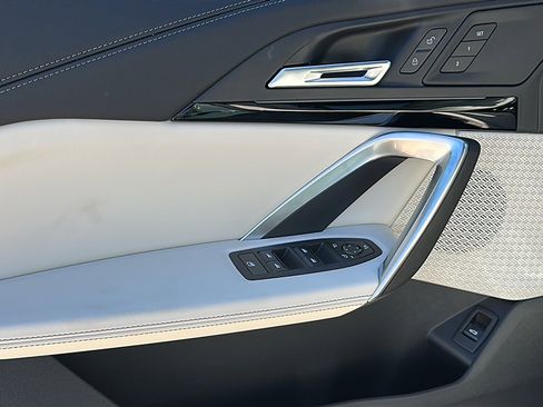 New 2026 BMW X1 xDrive28i w/ Technology Package image 13