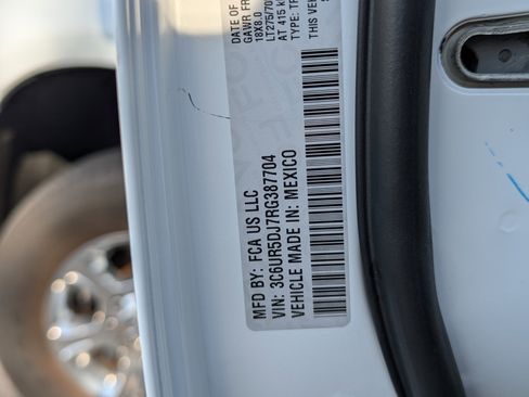 Used 2024 RAM 2500 Big Horn w/ Bed Utility Group image 35