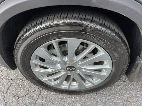 Certified 2025 INFINITI QX50 Luxe AWD/4WD image 9