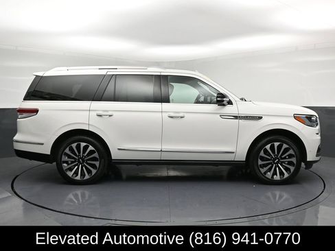 Used 2022 Lincoln Navigator Reserve AWD/4WD image 29