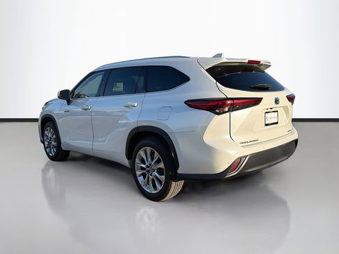 Used 2021 Toyota Highlander Limited image 5