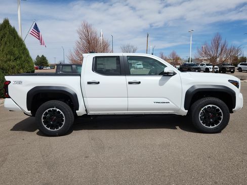 New 2026 Toyota Tacoma TRD Off-Road w/ TRD Off Road Premium Package AWD/4WD image 2