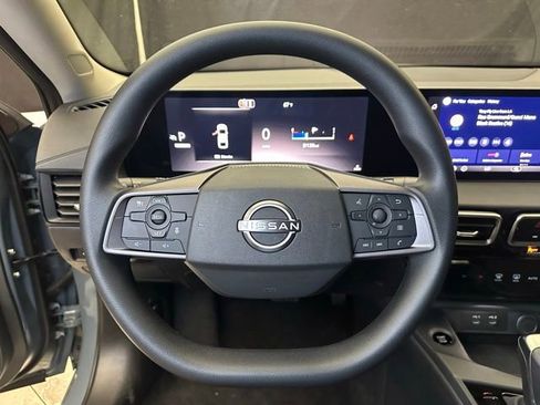 New 2026 Nissan Sentra SV w/ SV Convenience Package FWD image 24