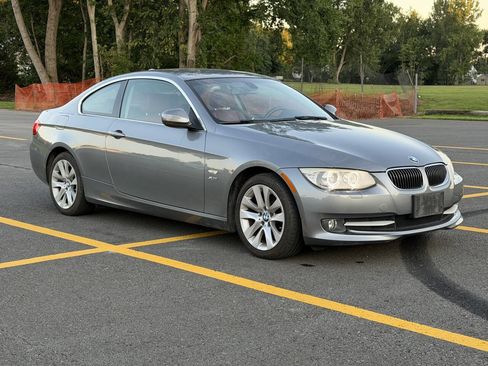 Used 2011 BMW 328i xDrive Coupe AWD/4WD image 1