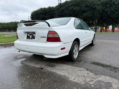 Used 1994 Honda Accord DX image 7