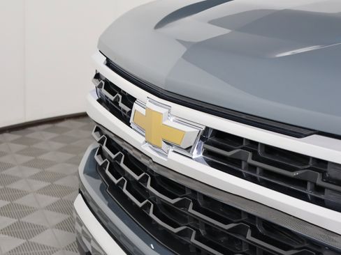 Used 2025 Chevrolet Silverado 1500 LT image 11