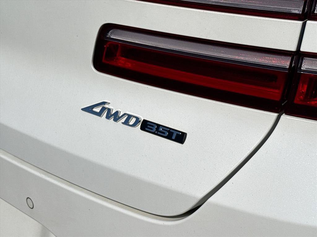Used 2024 Genesis GV80 3.5T Prestige Signature AWD/4WD image 6