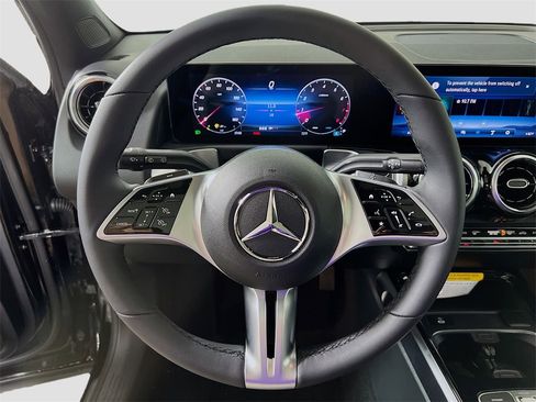 New 2026 Mercedes-Benz GLB 250 4MATIC image 13