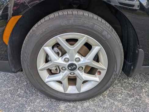 Used 2020 Kia Soul S image 11