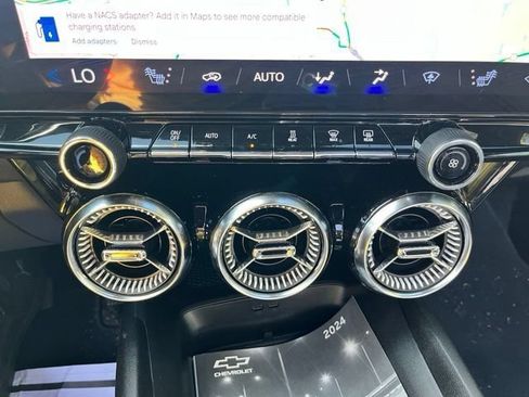 Used 2024 Chevrolet Blazer EV LT AWD/4WD image 35