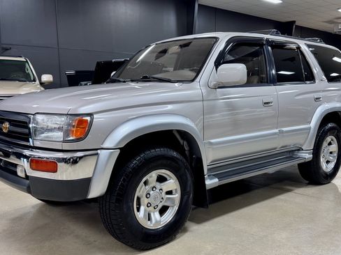 Used 1997 Toyota 4Runner Limited AWD/4WD image 9
