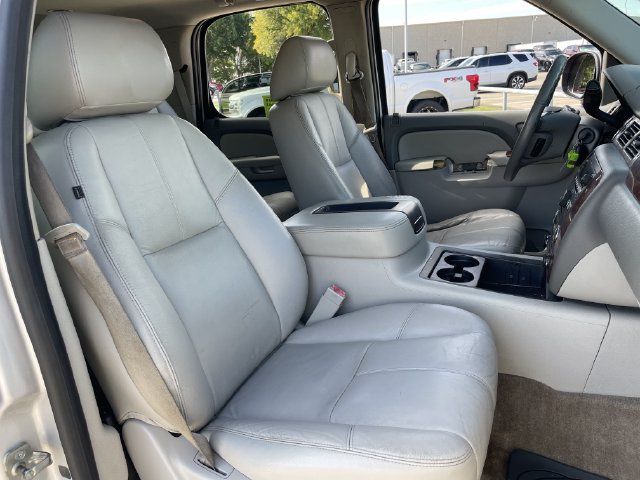 Used 2014 Chevrolet Tahoe LT RWD image 22
