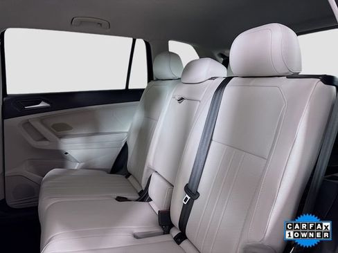 Used 2022 Volkswagen Tiguan SE image 23