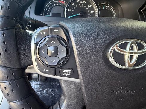 Used 2014 Toyota Camry LE FWD image 22