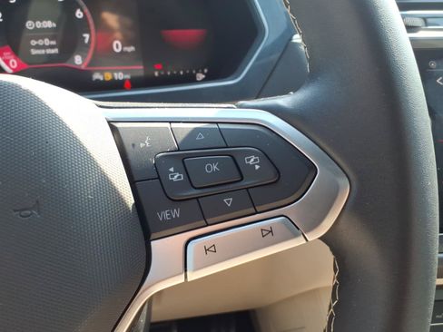 Certified 2023 Volkswagen Tiguan SE R-Line FWD image 20