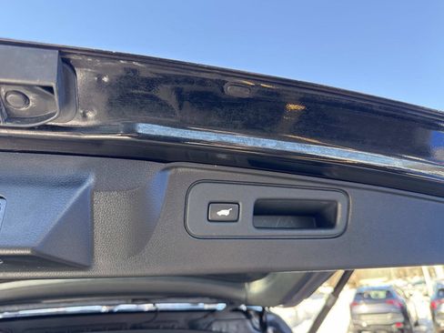 Used 2023 Honda Passport EX-L image 8