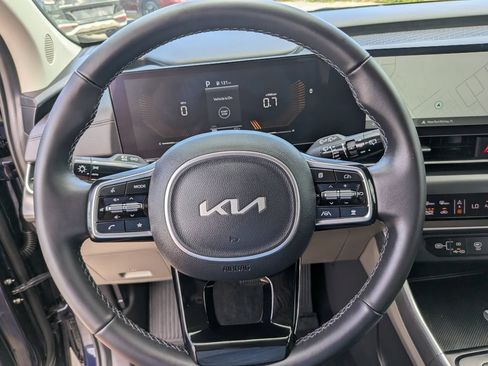 Certified 2026 Kia Carnival FWD image 29