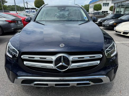 Used 2022 Mercedes-Benz GLC 300 4MATIC w/ Multimedia Package Lite image 2