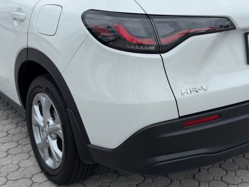 Used 2024 Honda HR-V LX image 15
