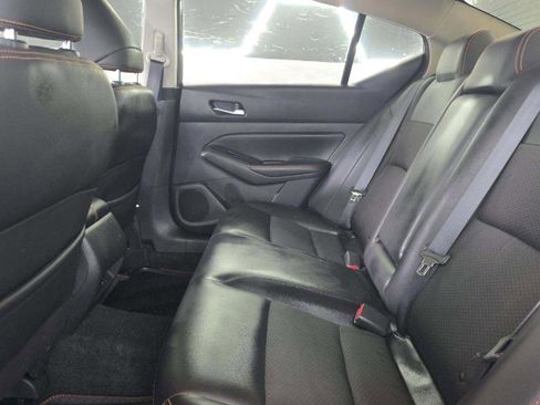 Used 2019 Nissan Altima 2.5 SR FWD image 4