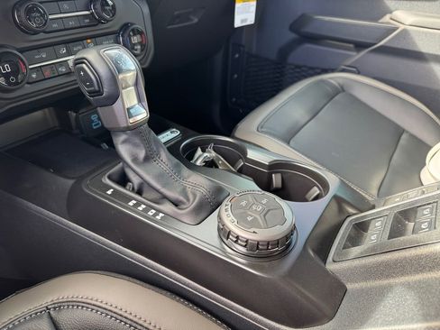 New 2025 Ford Bronco Outer Banks image 27