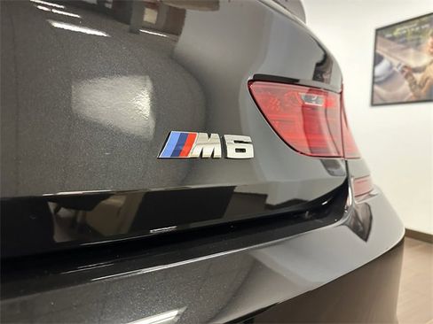 Used 2015 BMW M6 Convertible image 39