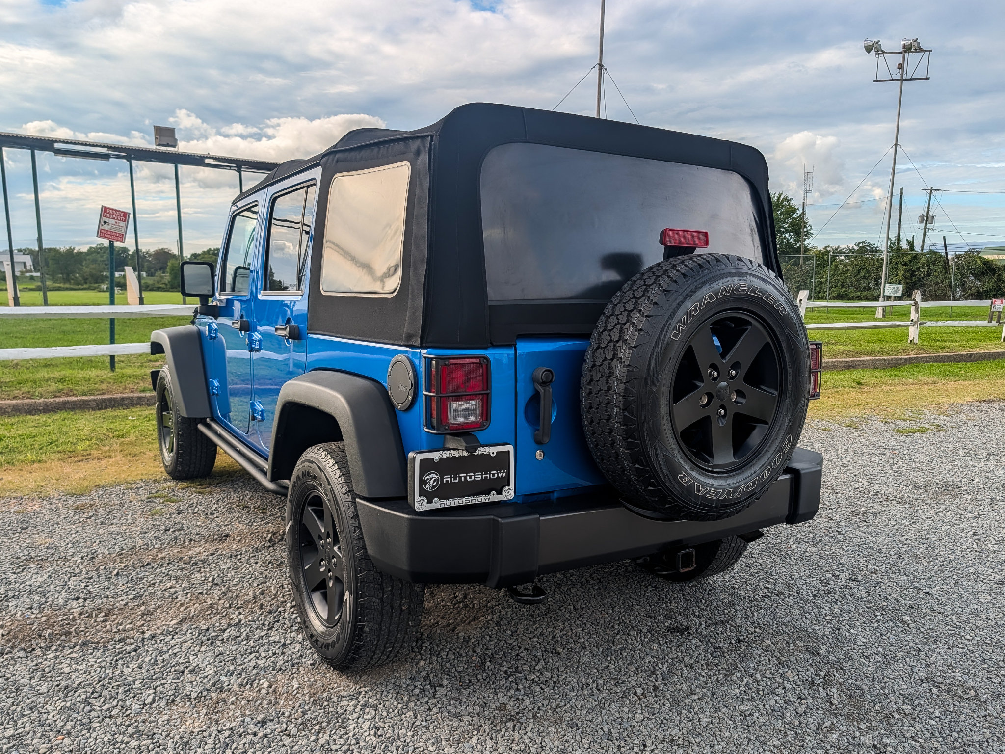 Used 2016 Jeep Wrangler Unlimited Sport AWD/4WD image 8