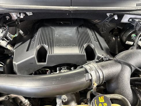 Used 2019 Ford F150 XLT w/ Max Trailer Tow Package AWD/4WD image 32