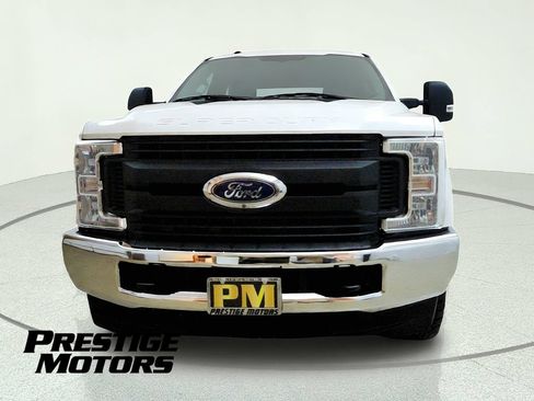Used 2019 Ford F250 XL w/ Power Equipment Group AWD/4WD image 2