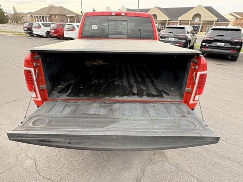Used 2015 RAM 1500 Laramie w/ Convenience Group image 12