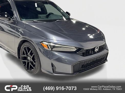 Used 2025 Honda Civic Sport image 3