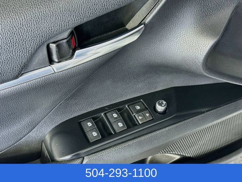 Used 2019 Toyota Camry XSE FWD image 18