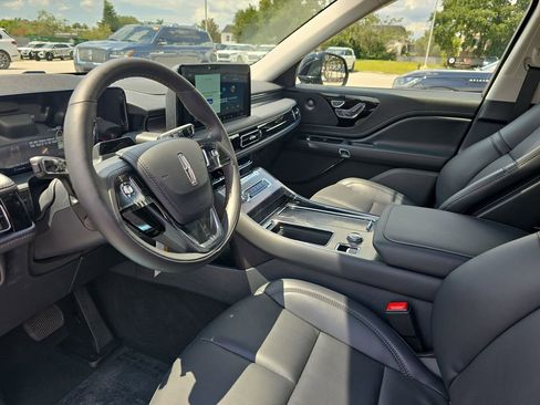 New 2025 Lincoln Aviator 2WD w/ Equipment Group 101A image 23