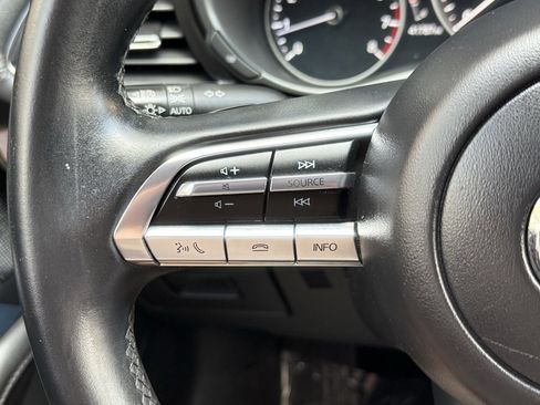 Used 2021 MAZDA MAZDA3 s image 28