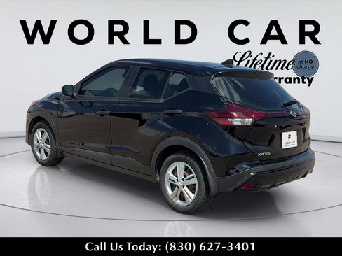 Used 2021 Nissan Kicks S FWD image 5