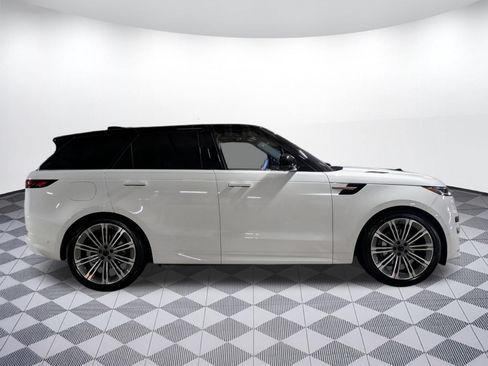 New 2026 Land Rover Range Rover Sport Dynamic SE AWD/4WD image 11