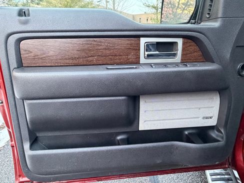 Used 2014 Ford F150 Lariat w/ Equipment Group 502A Luxury image 13