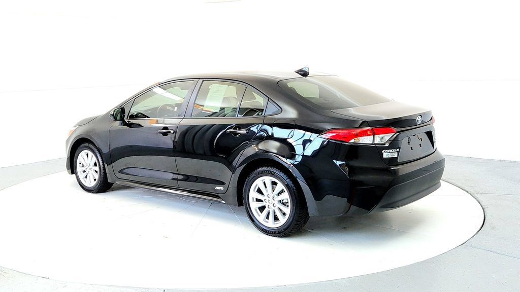 Certified 2024 Toyota Corolla LE w/ LE Convenience Package AWD/4WD image 4