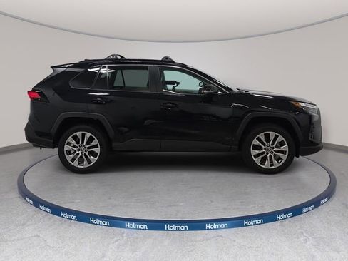 Certified 2023 Toyota RAV4 XLE Premium AWD/4WD image 4