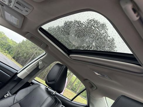 Used 2015 Toyota Corolla S FWD image 18